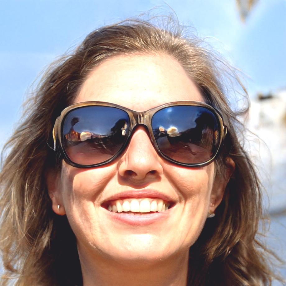 Isadora Mancini, Solutions Architect